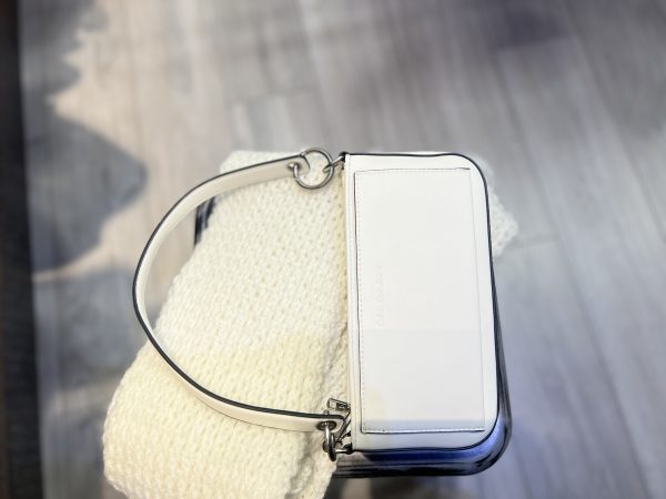 CALVIN KLEIN · Bolso blanco - Imagen 2