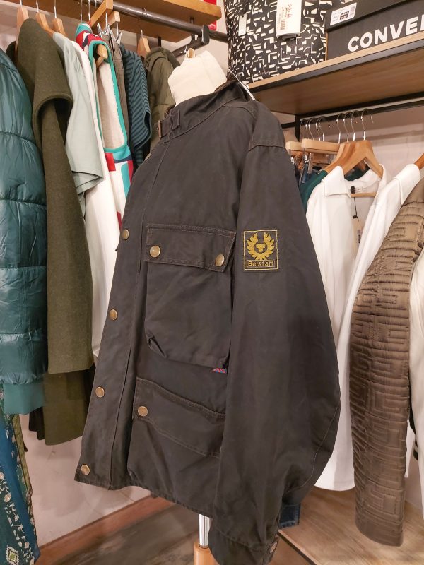 BELSTAFF. Cazadora en negro. - Imagen 2