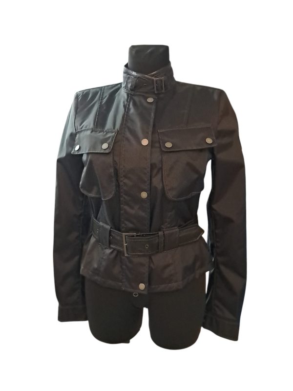 BELSTAFF. Cazadora en color negra.