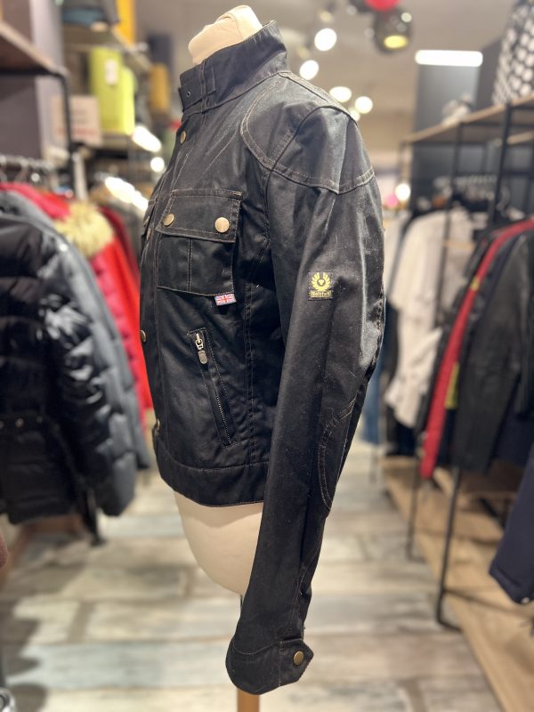 BELSTAFF. Cazadora en color negra. - Imagen 2